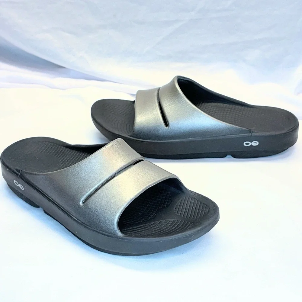 Oofos Sandals Ooahh Slides M 7 / W 9 EU 40 Beach Metallic Iridescent Calypso‎